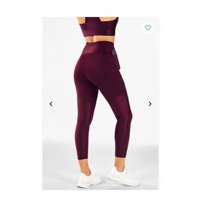 Fabletics High-waisted Ultra Cool Spin leggings